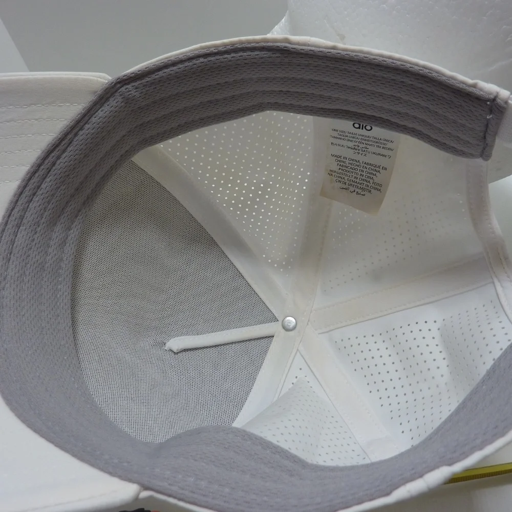 Alo District Trucker Hat Unisex WHITE Embroidered Logo Baseball Cap Hat One Size - Picture 5 of 7